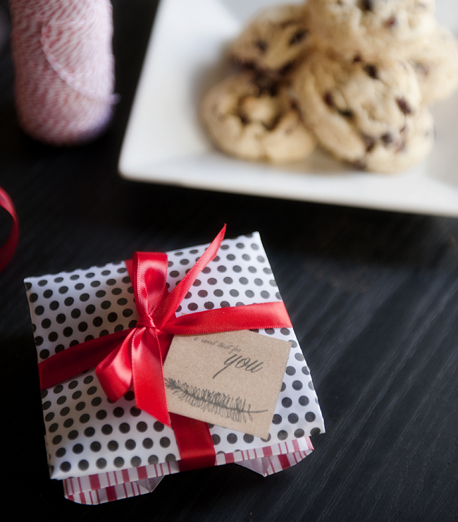 Make Your Own Cookie Gift Wrap Using Wax Paper — xFallenmoon