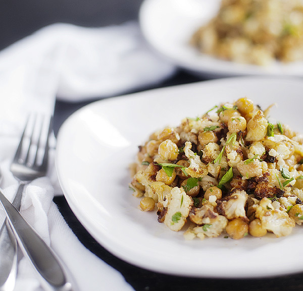 roasted_cauliflower_chick_pea_salad_3