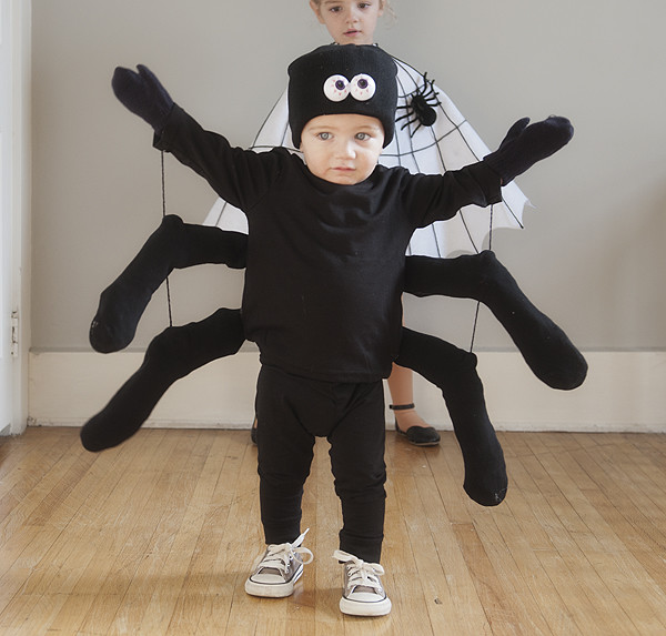 easy diy spider and spider web costumes