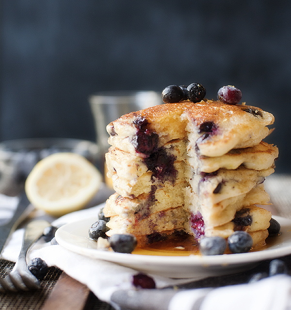 lemon blueberry ricotta pancakes | pretty plain janes